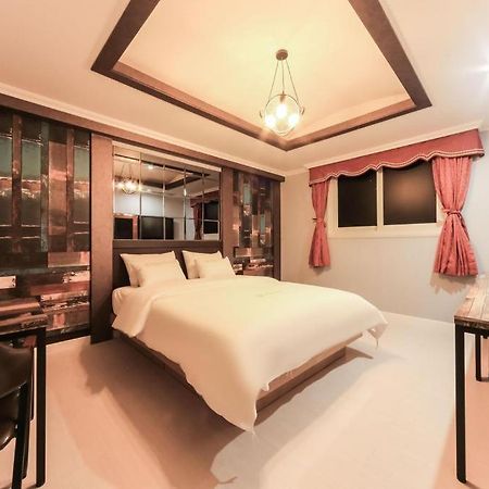 Geoje A-Plus Hotel Экстерьер фото