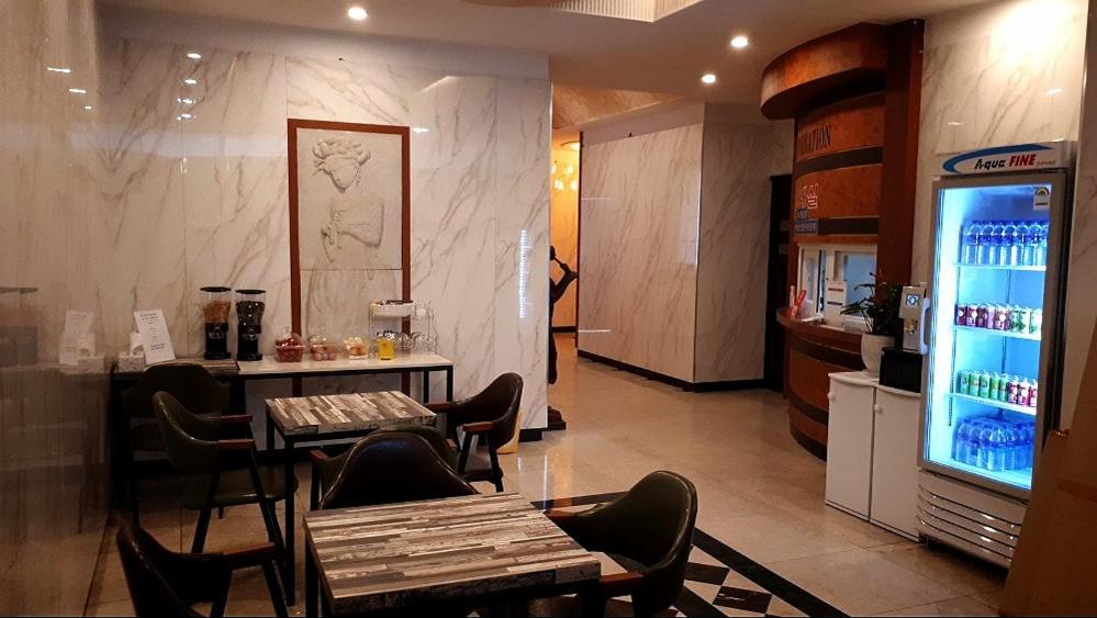 Geoje A-Plus Hotel Экстерьер фото